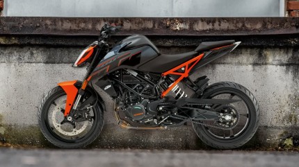 2026 KTM 200 Duke Launched In India, With Bi-Directional Quickshifter And Ride Modes