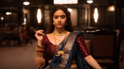Akka Review: When Women Rule, Is The World Really Any Different?
